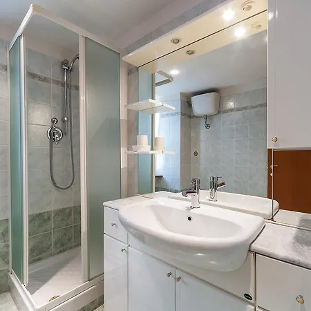 House Lotto29 A Quiet In Garbatella An Amazing Neighborhood Apartment *